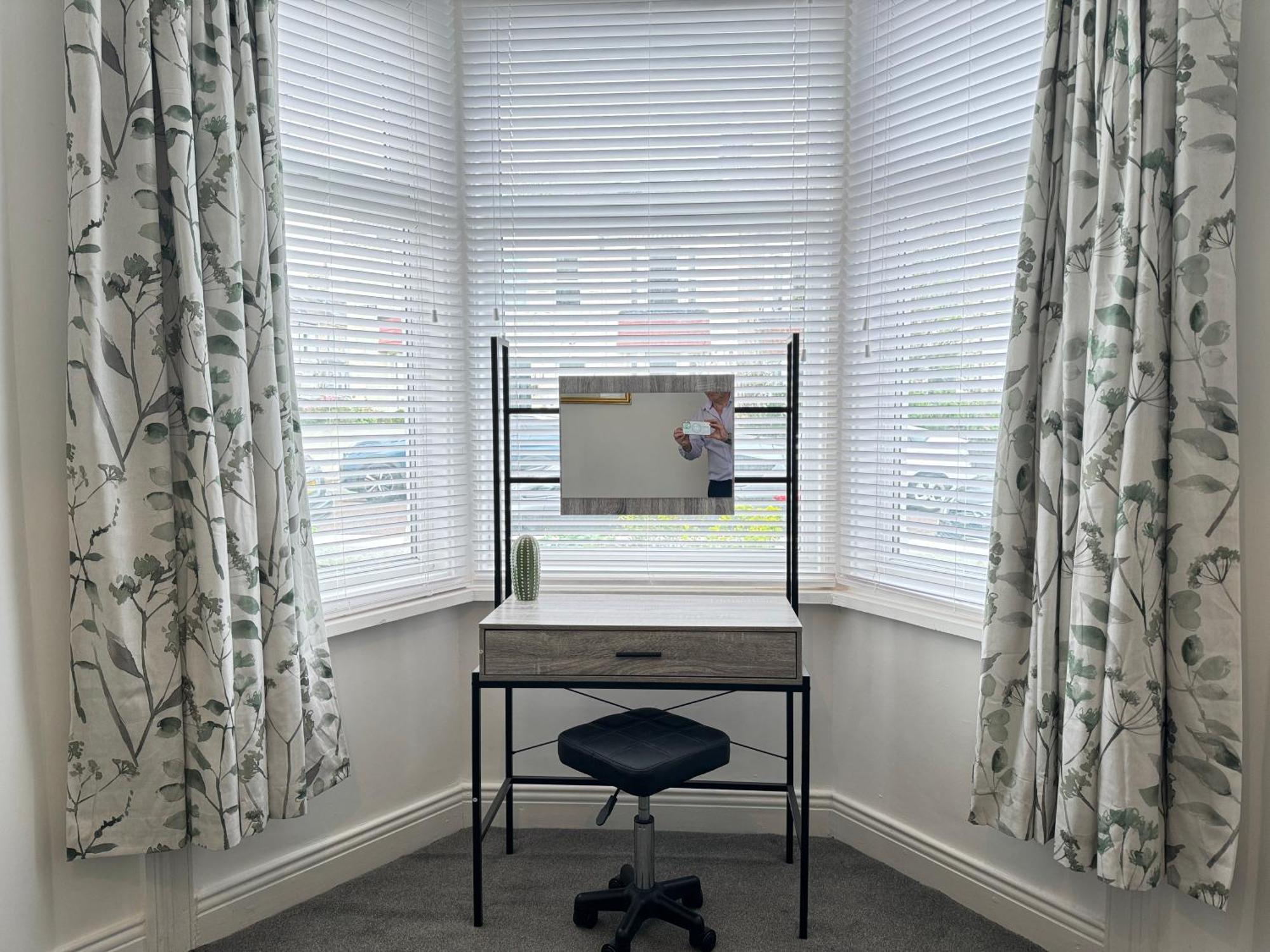Rockcliffe Retreat, Stylish Coastal Apartment Whitley Bay Exteriör bild